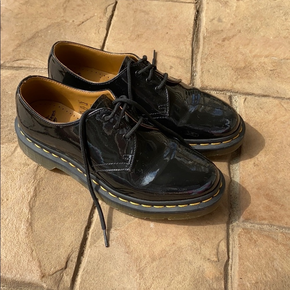 Dr. Martens glossy oxford shoes